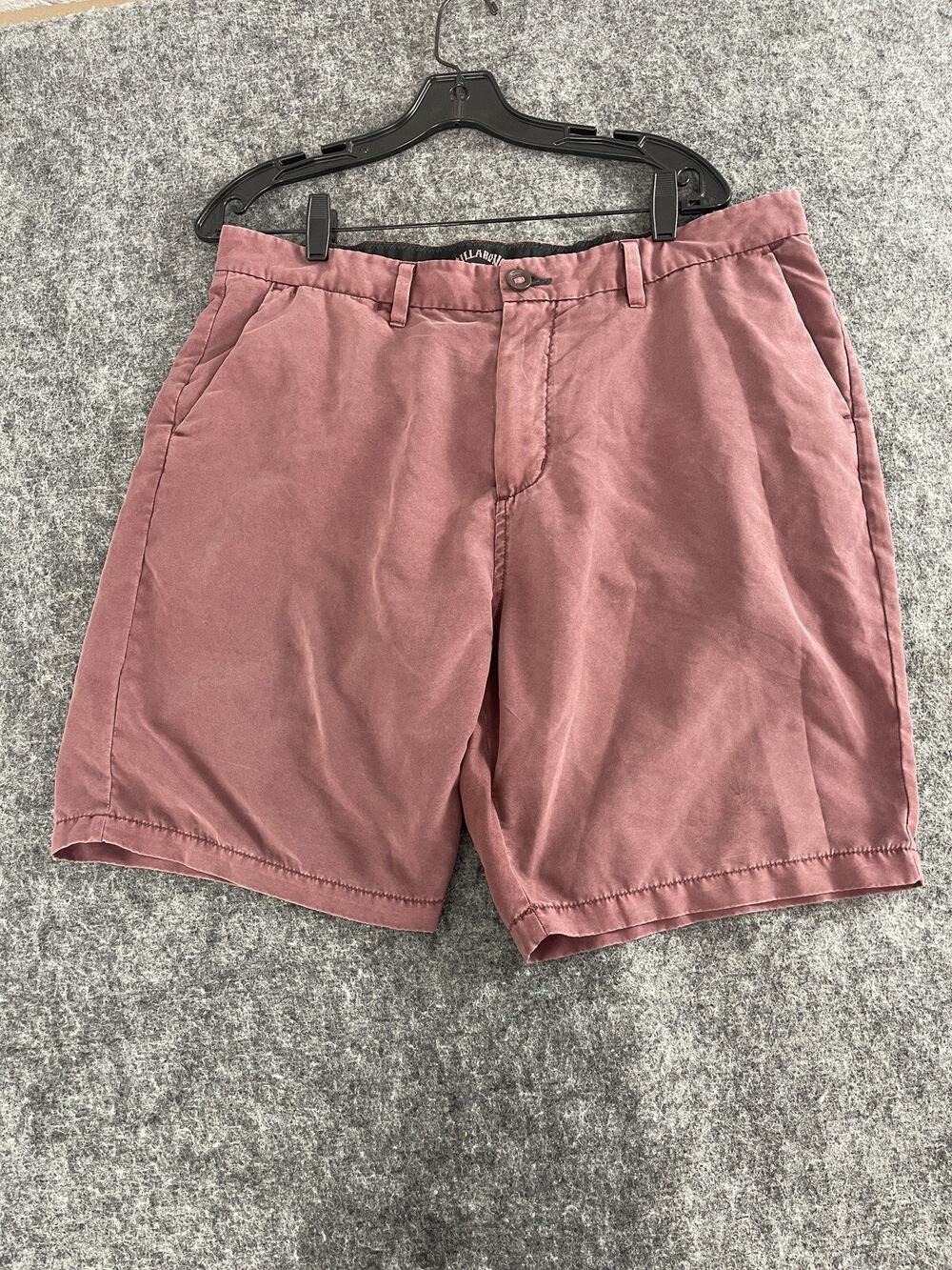 Billabong Shorts Mens 36 Red Flat Front Chino Casual Classic Solid N117